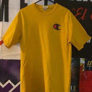 00’s yellow Champion t shirt